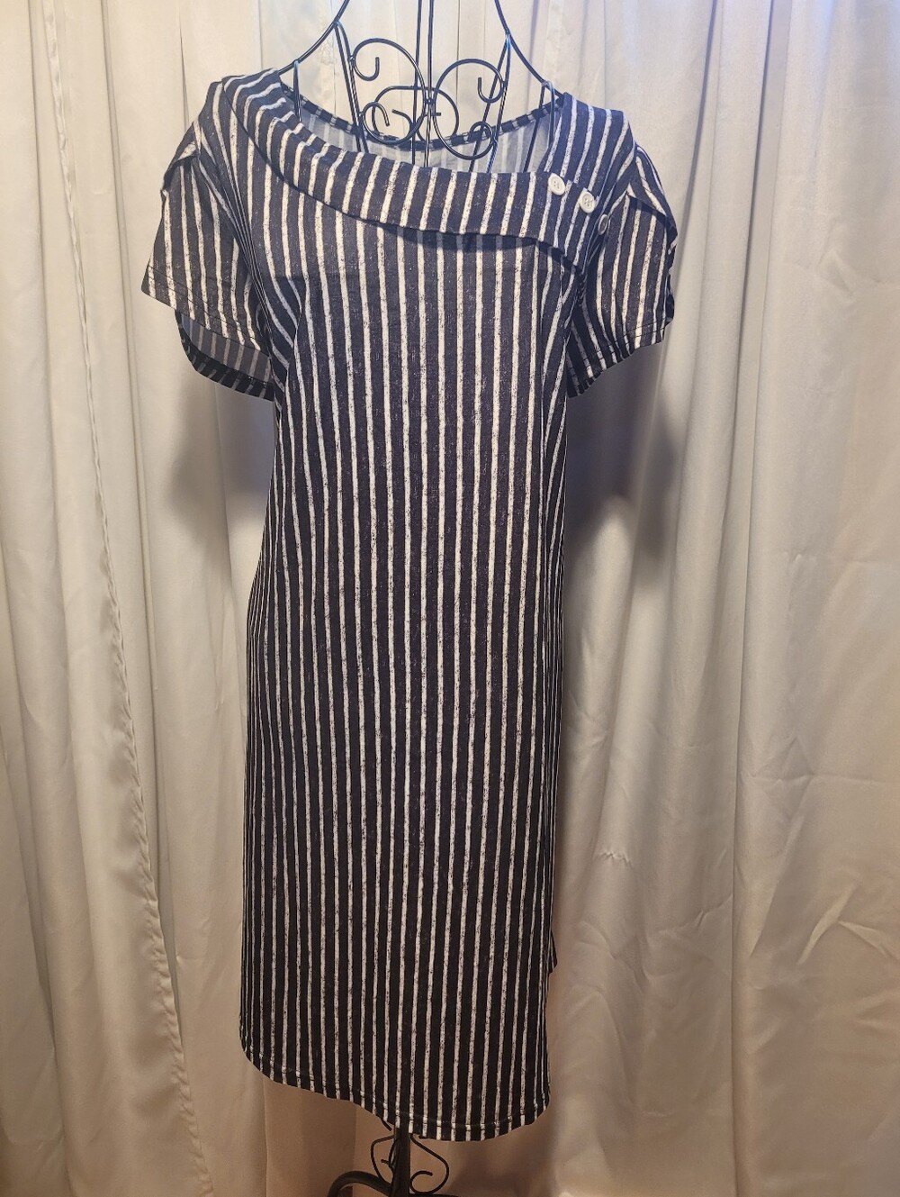 Monochrome Verticle Stripe Dreas Midi Workwear